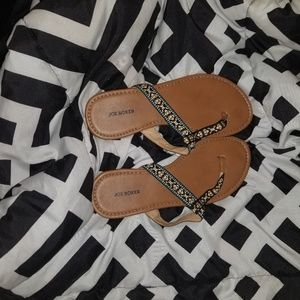 Size 6 boho tribal print sandels/flip flops